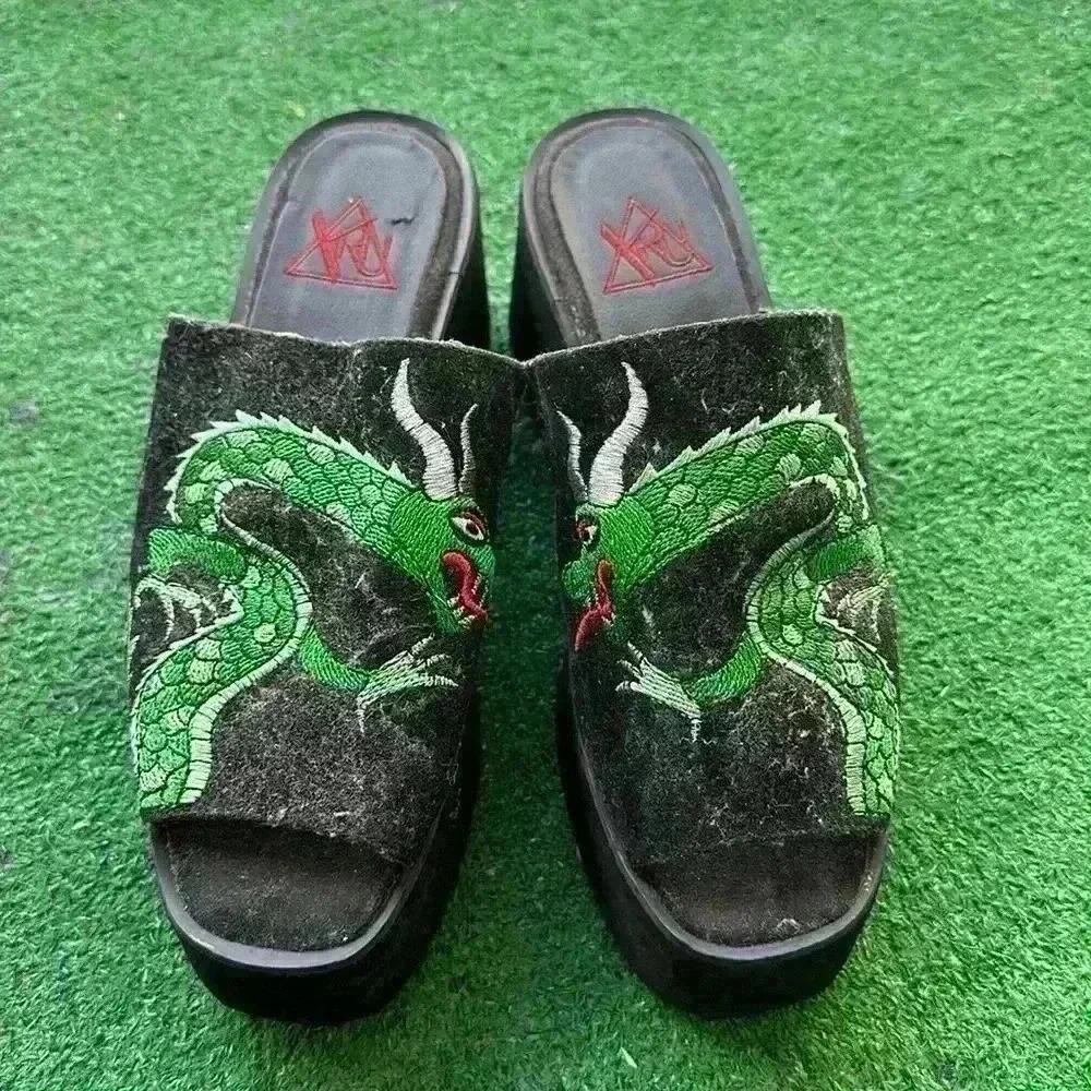 YRU Shoes